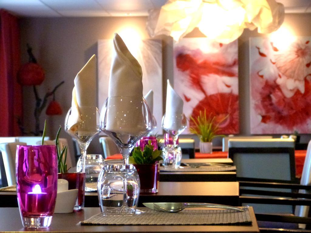 Ax Hotel Spa & Restaurant Chorges Bagian luar foto