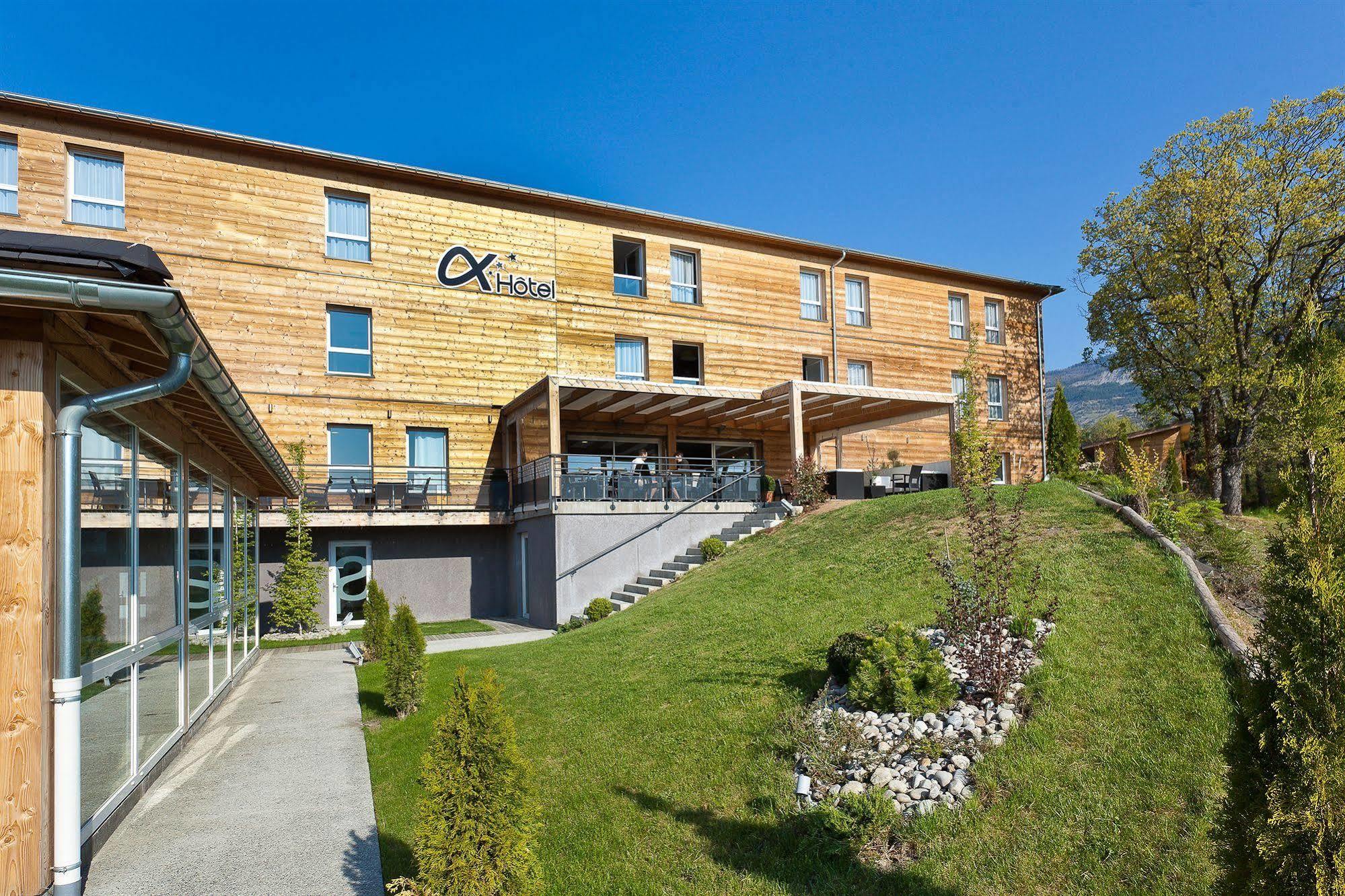 Ax Hotel Spa & Restaurant Chorges Bagian luar foto