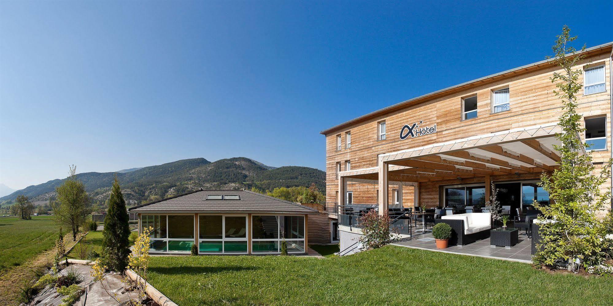 Ax Hotel Spa & Restaurant Chorges Bagian luar foto
