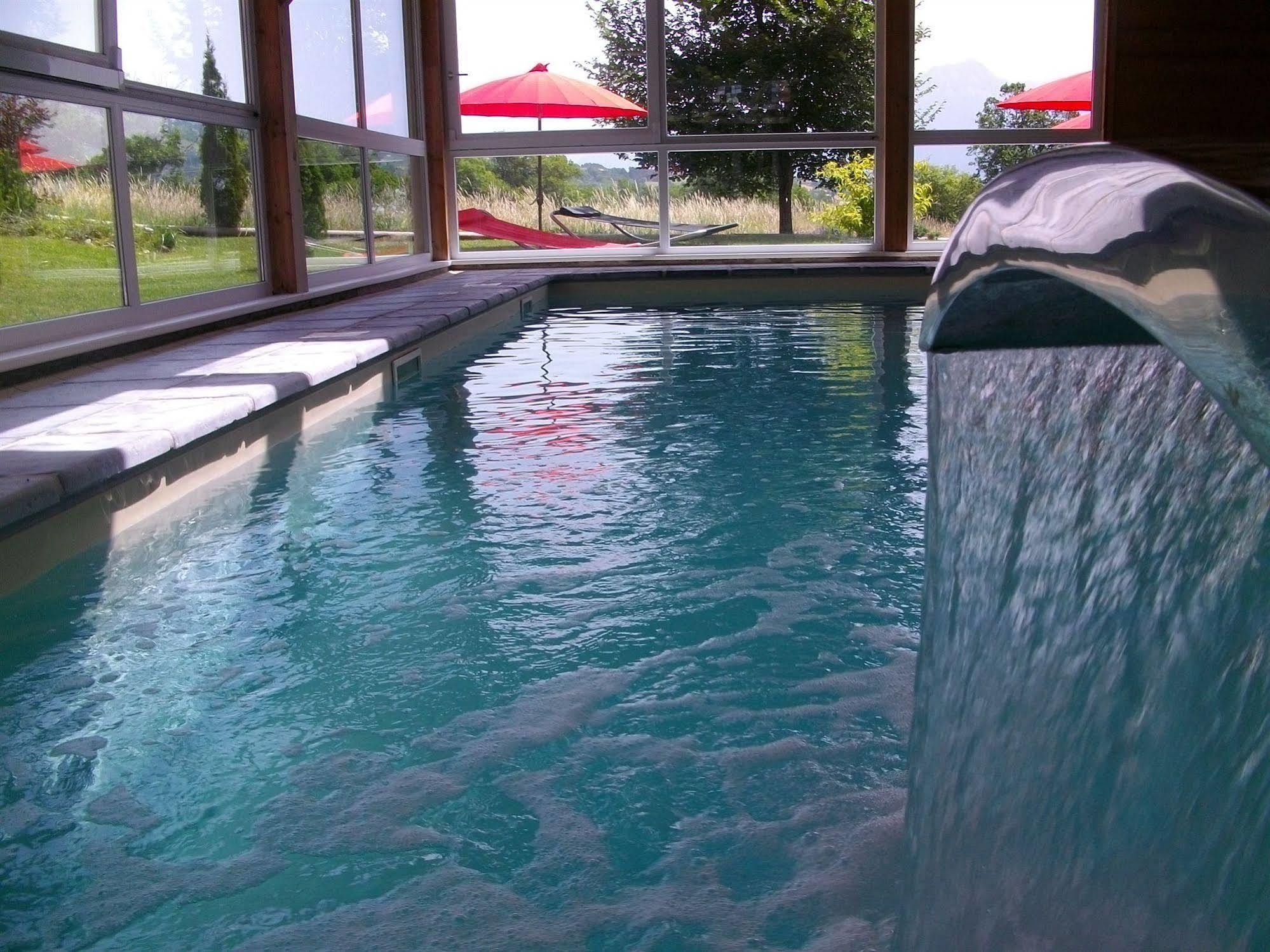 Ax Hotel Spa & Restaurant Chorges Bagian luar foto